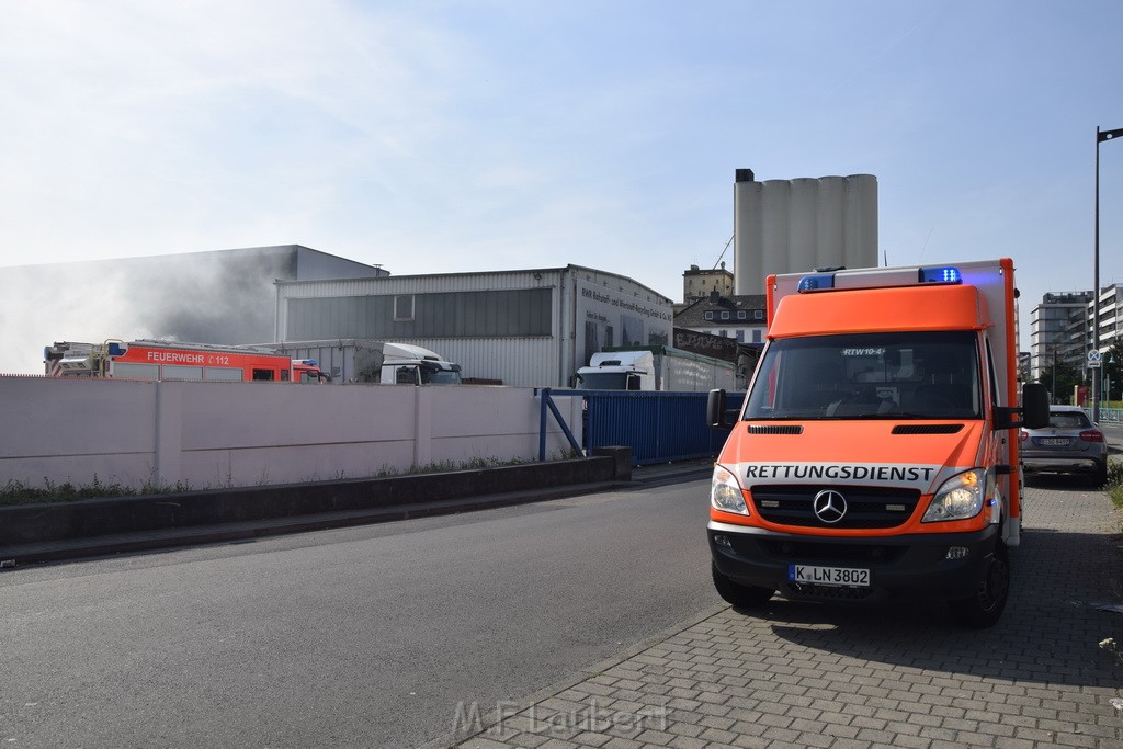 Feuer 2 Koeln Poll Siegburgerstr P001.JPG - Miklos Laubert